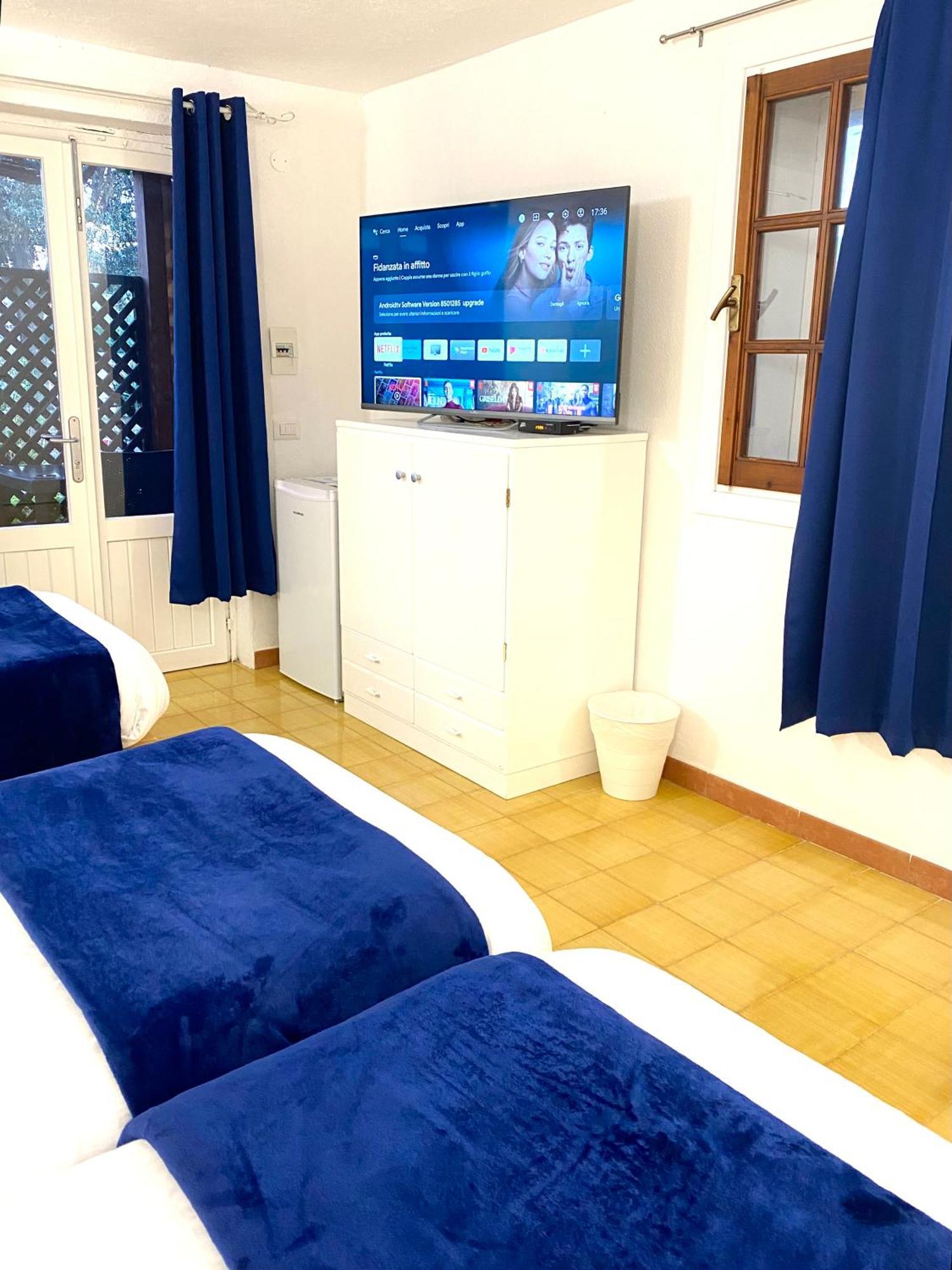 Cala Reale Rooms Marinella 마리넬라 외부 사진