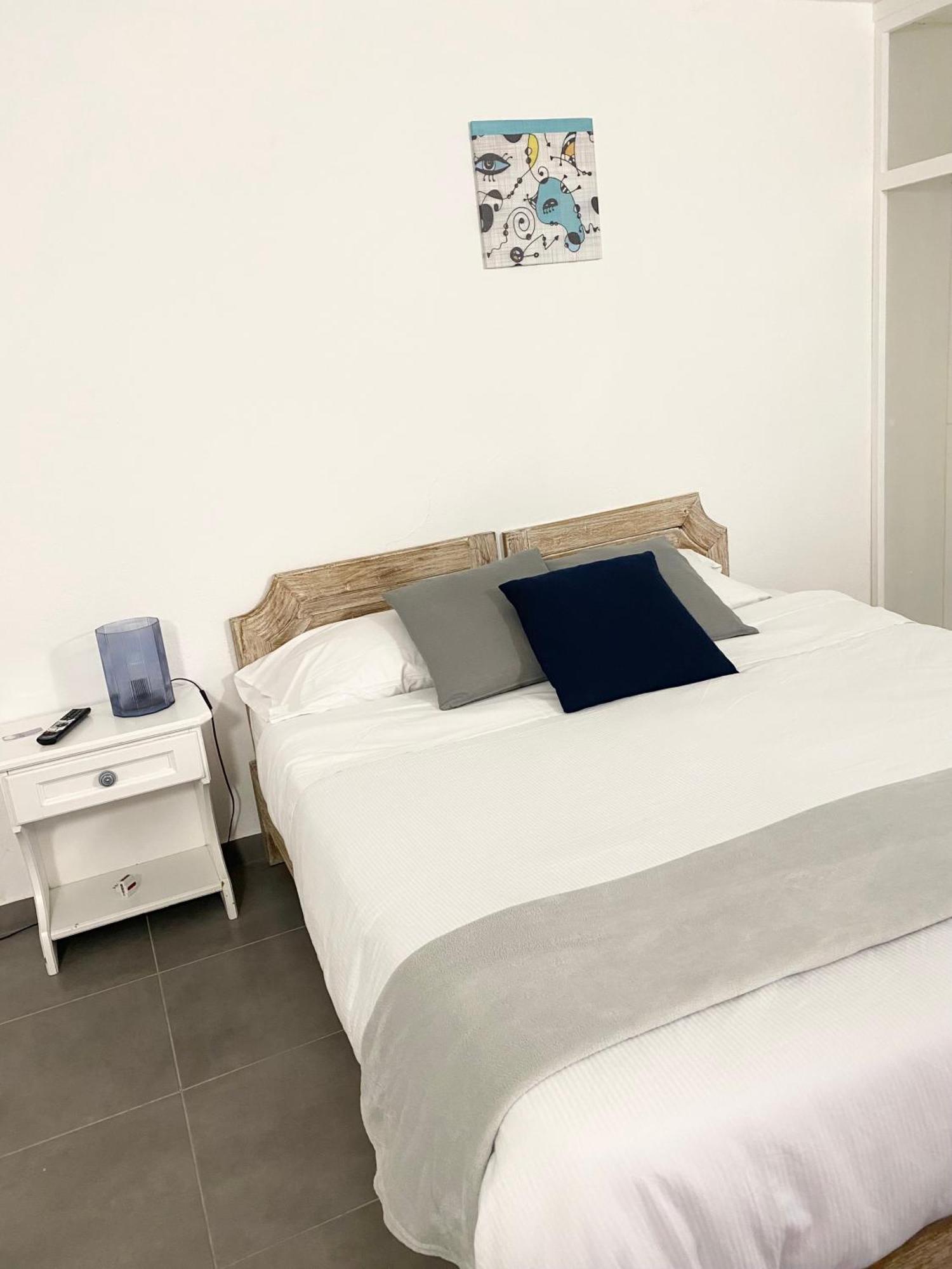 Cala Reale Rooms Marinella 마리넬라 외부 사진