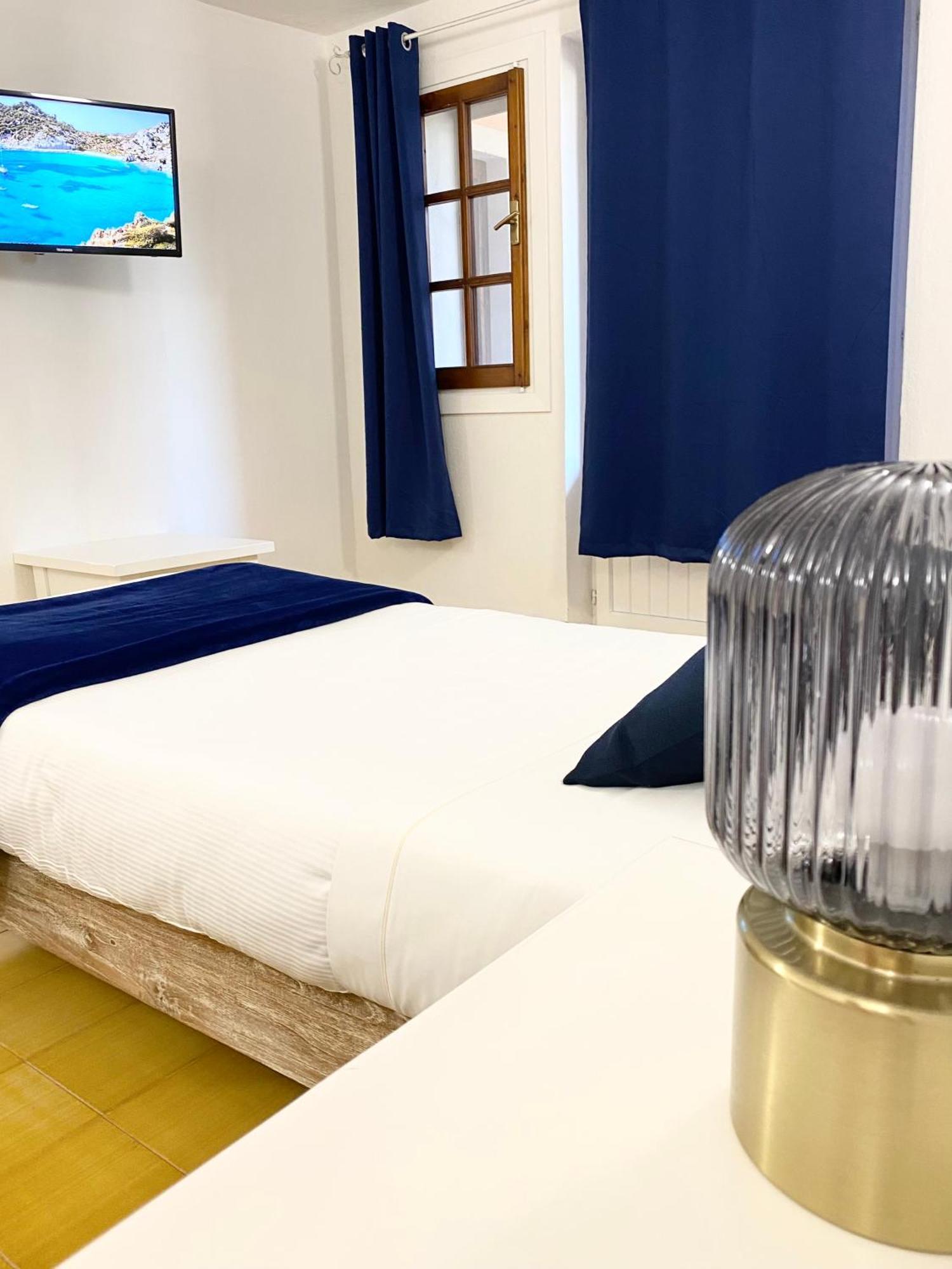 Cala Reale Rooms Marinella 마리넬라 외부 사진