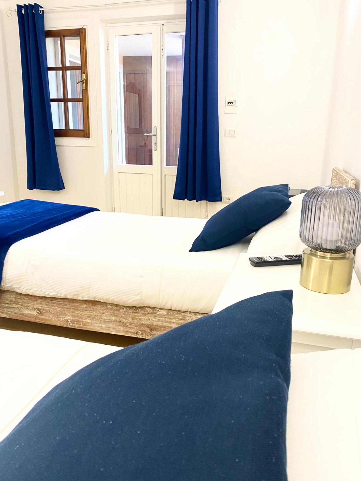 Cala Reale Rooms Marinella 마리넬라 외부 사진