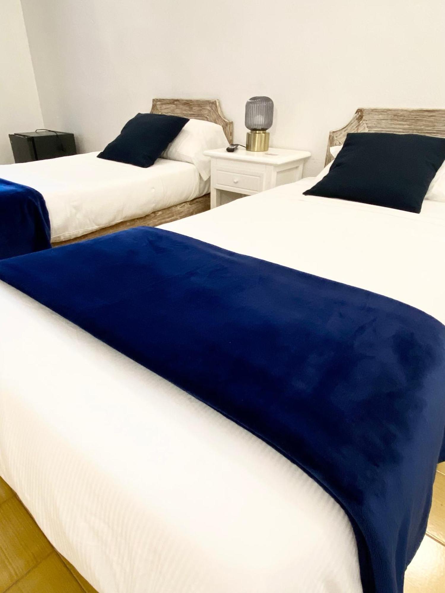 Cala Reale Rooms Marinella 마리넬라 외부 사진