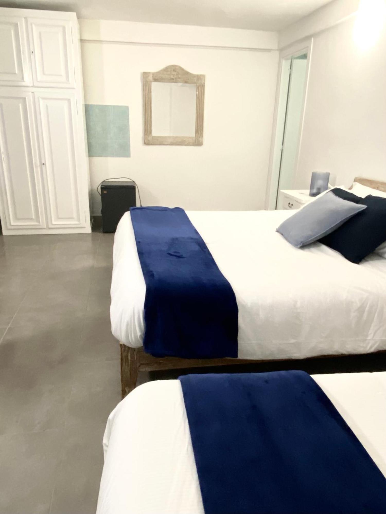 Cala Reale Rooms Marinella 마리넬라 외부 사진