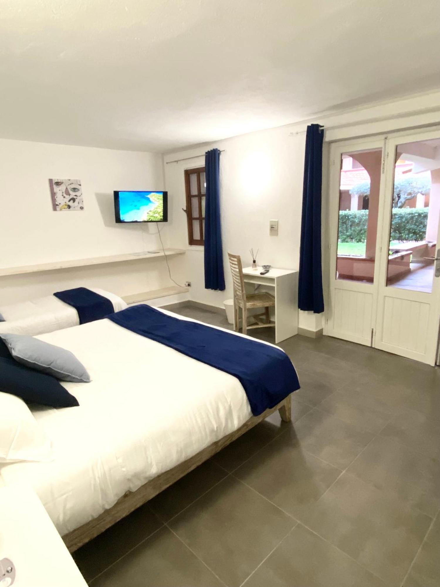 Cala Reale Rooms Marinella 마리넬라 외부 사진