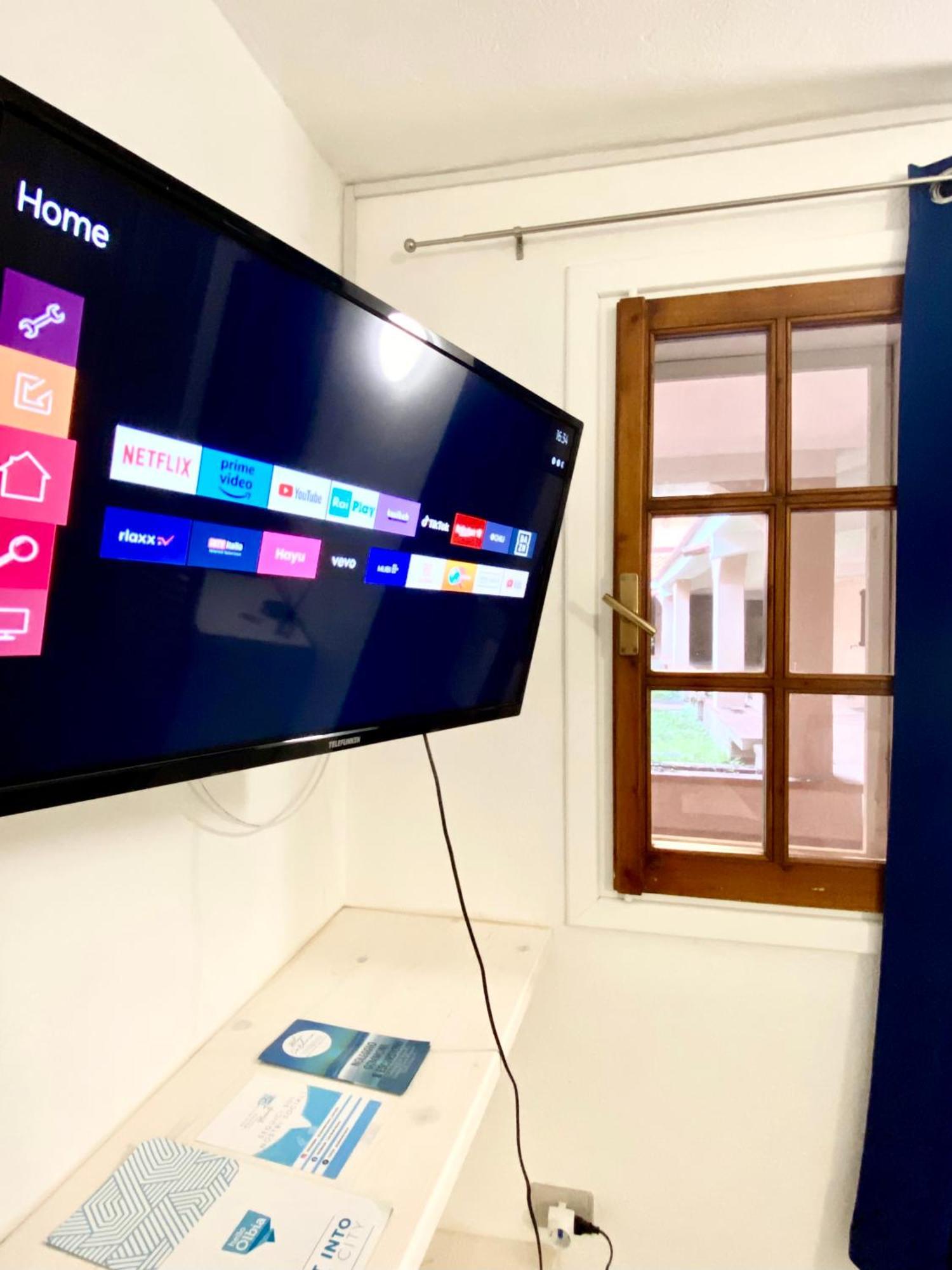 Cala Reale Rooms Marinella 마리넬라 외부 사진