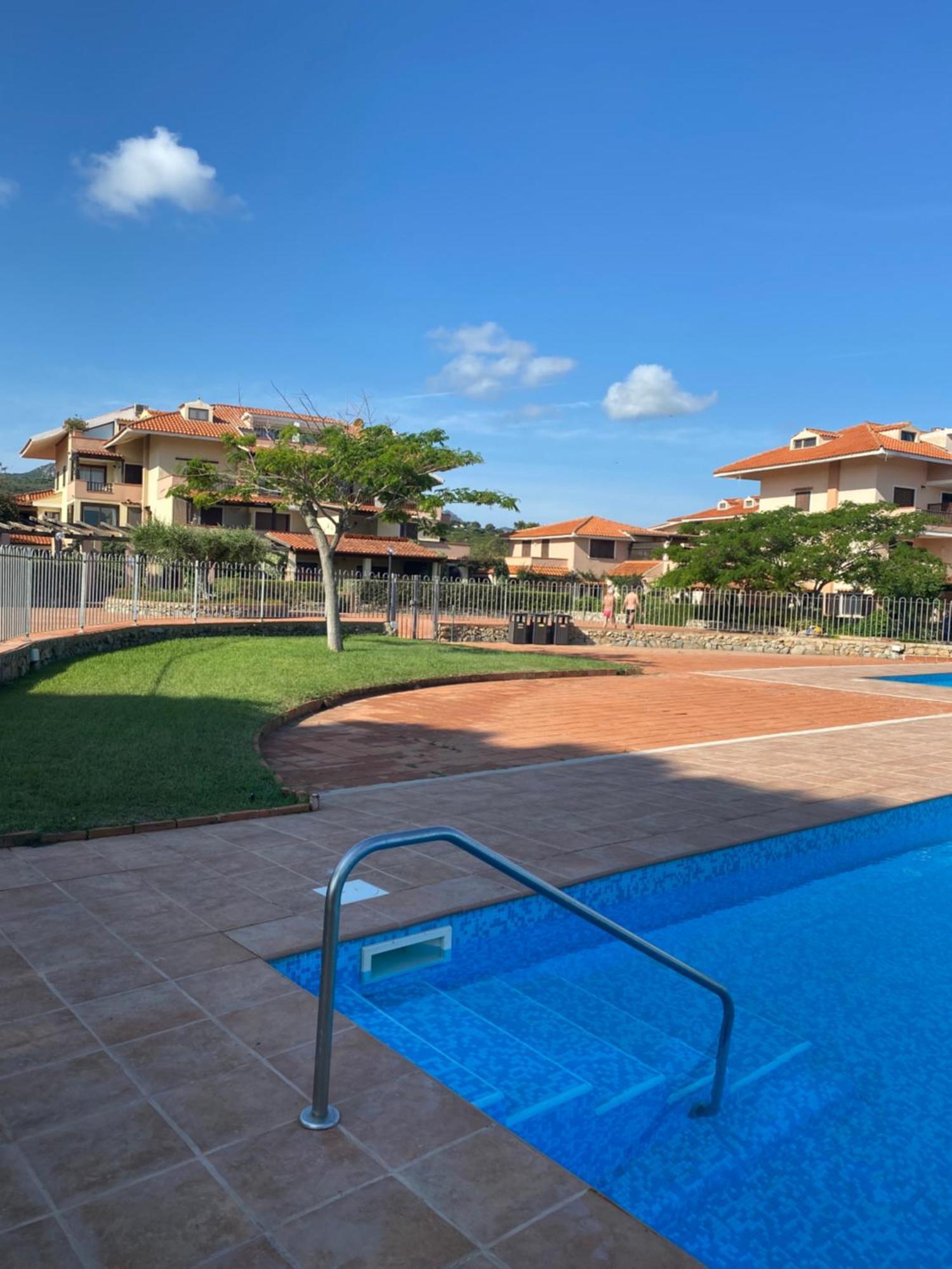 Cala Reale Rooms Marinella 마리넬라 외부 사진